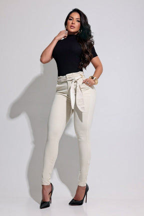 Calça Jeans Modeladora Curva dos Sonhos Creme - CH58